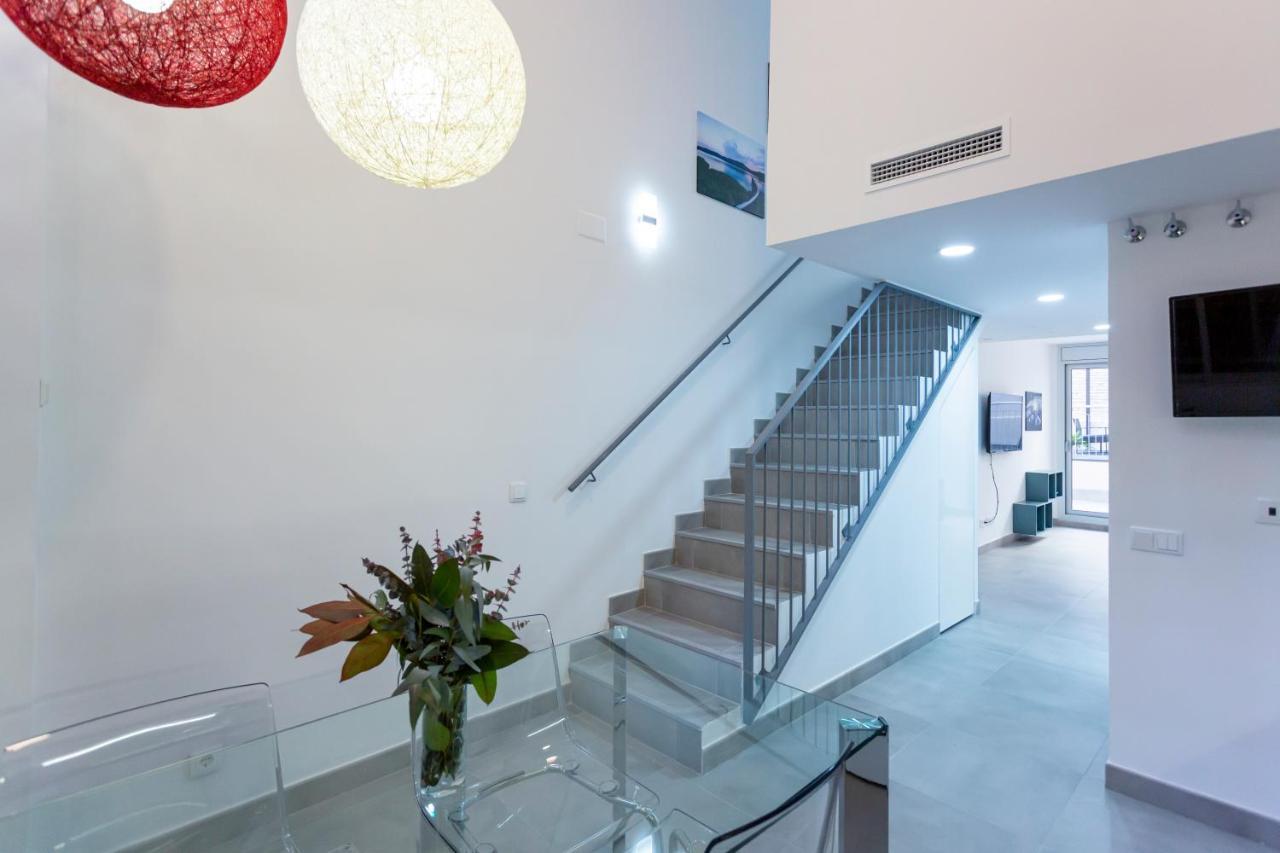 8 Lacus Duplex 略夫雷加特河畔奥斯皮塔莱特 外观 照片